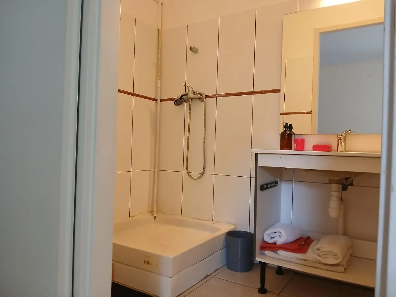 Appartement Appart Elegant - Wifi, Parking & Plage A Pied, Proche Du Centre-Ville Du Gosier Le Gosier